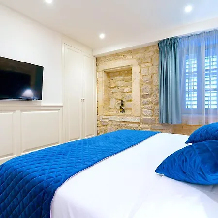 Mint Palace In Old Town Hotel 4*
