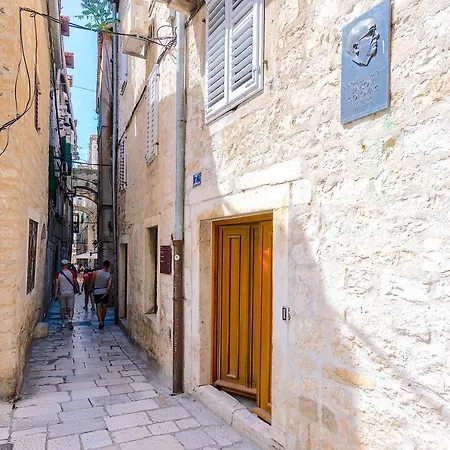 ホテル Mint Palace In Old Town 4*