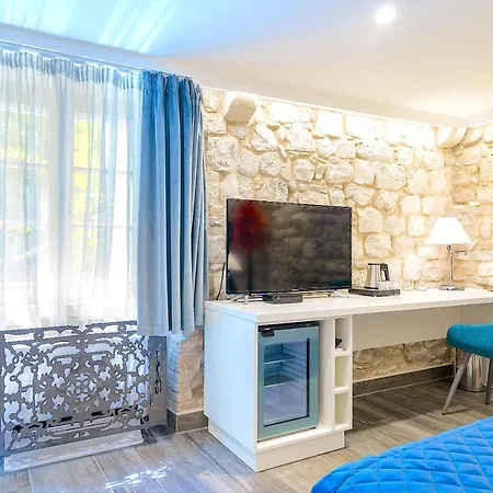 Mint Palace In Old Town Hotel Split